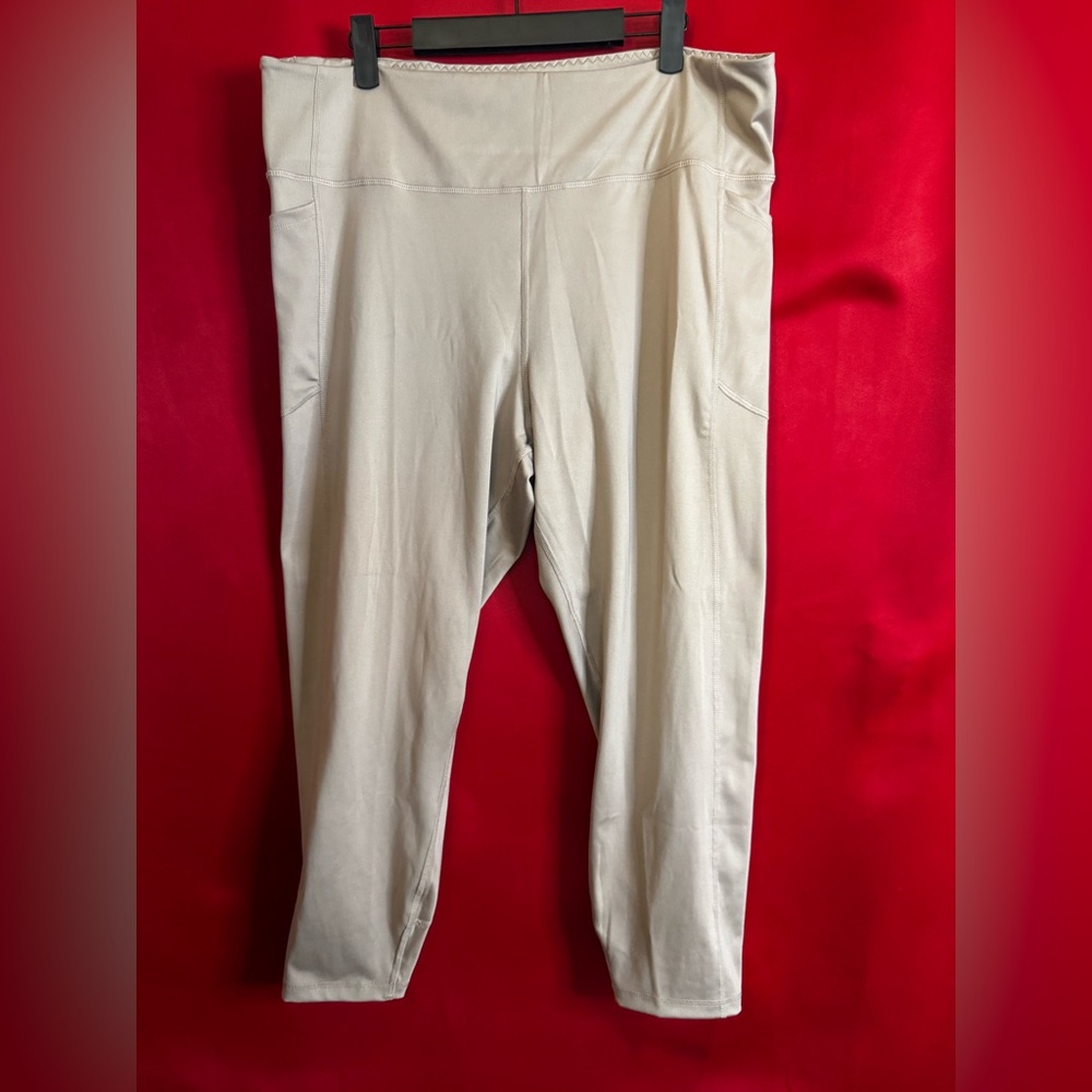 #372-VICTORIAS SECRET SPORT Cream/Gold Leggings Size 2XL